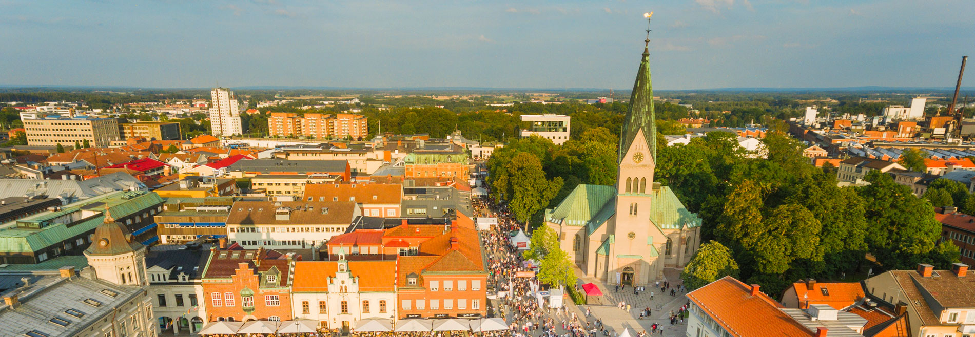 soligt utsikt över Skövde